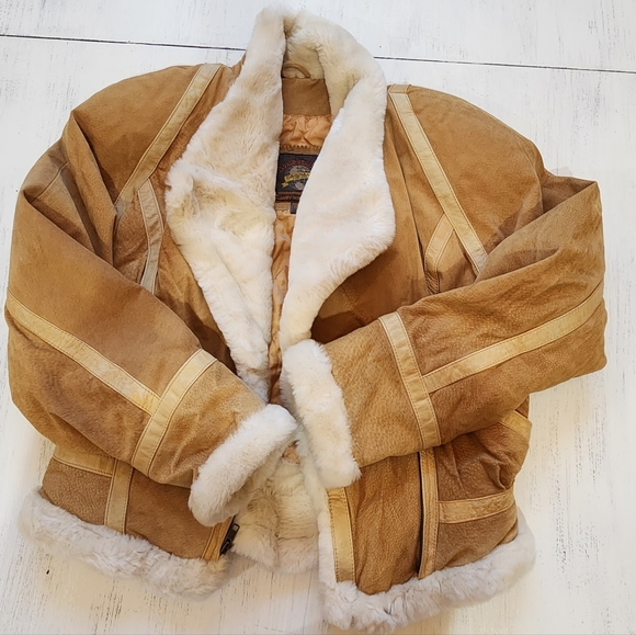 Vintage Wilson's leather tan jacket - Picture 5 of 7